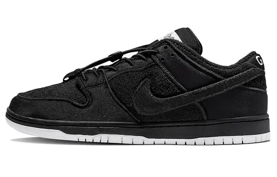 Кроссовки Nike SB Dunk Low Gnarhunters