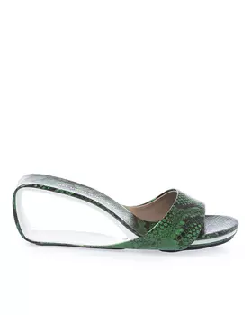 сабо United Nude
