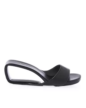 сабо United Nude