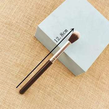 Длинная ручка, одинарная кисть для теней и хайлайтера - Beauty Gift