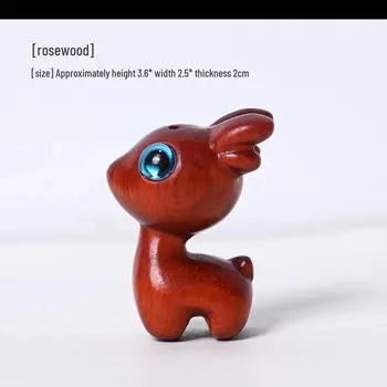 Фигурка оленя из зеленого сандалового дерева, вырезанная вручную - декоративный элемент из цельного дерева