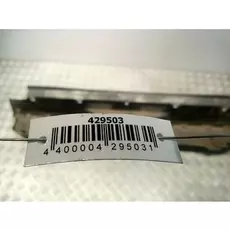 Бампер задний Mitsubishi Pajero 4