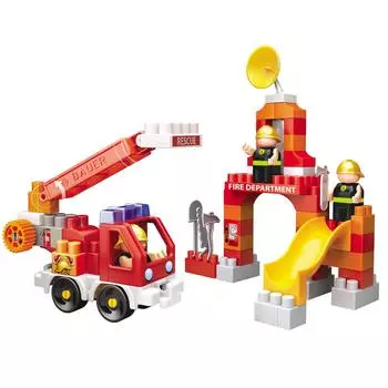 Bauer Конструктор Fireman "Пожарная машина и тренировочная площадка" 740