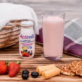 Продукт кисломолочный обогащенный ягодный микс Actimel 2,5% 100г