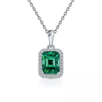 Серебряное шейное украшение с фианитами и алпанитом
