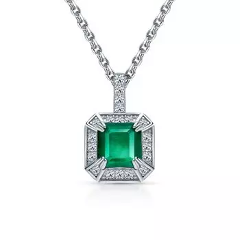 Серебряное шейное украшение с фианитами и кварцем дублетом