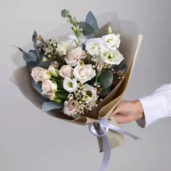 PINKBUKET Букет "Florencia" из хамелациума, эустома, маттиола