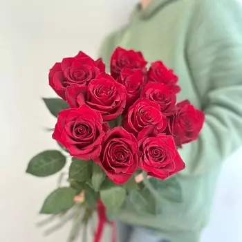 ПИОН ПИОНЫЧ Букет красные розы
