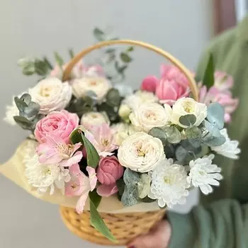 ПИОН ПИОНЫЧ Корзиночка сборная "Нежный комплимент"