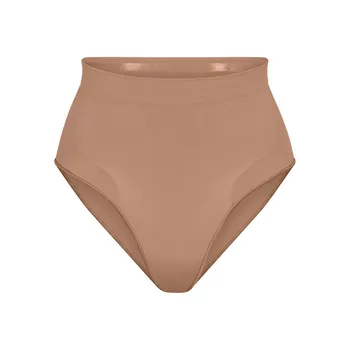 Трусики средней длины SKIMS Seamless Sculpt, цвет Sienna