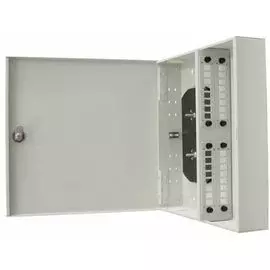 Кросс оптический настенный с дверцей, с замком TELCORD КН-24/32 32-FC/MM-32-FC/UPC-MM50-1-КУ-GY 330х330х75 мм, 32 адаптера FC/MM, 32 пигтейла FC/UPC M