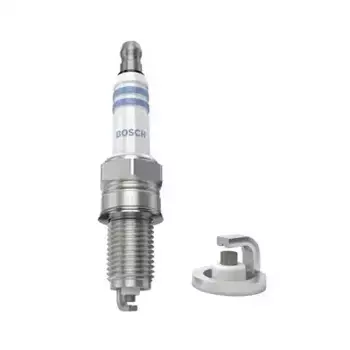 Свеча зажигания BOSCH 0 242 135 517 Citroen C2/C3/C4, Peugeot 206/307, Dacia Logan 1.2/1.4i 01>