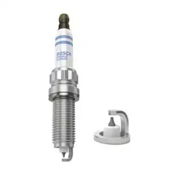 Свеча зажигания BOSCH 0 242 140 523 Honda Legtnd IV 3.7 08>
