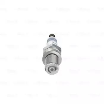 Свеча зажигания BOSCH 0 242 145 571 Fiat 500 Abarth 1.4i 16V 07>