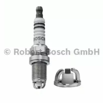 Свеча зажигания BOSCH 0 242 235 668 Audi 100/A2-A8, VW Golf/Passat 1.4-2.8 93-03