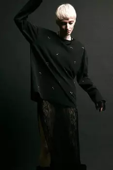 Лонгслив oversize хлопковый со стразами