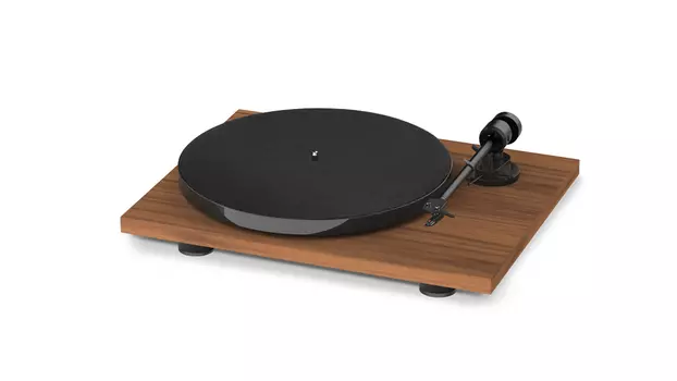Проигрыватель винила PRO-JECT E1 Walnut OM5e UNI, орех