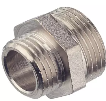 Ниппель латунный никелированный Valtec 3/4"х1/2" резьба наружная-наружная