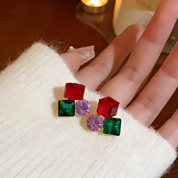 GemChic женские серьги-гвоздики с иглами, квадратные серьги с имитацией циркона, модные милые серьги, ювелирные изделия на день рождения, Рождество, подарок