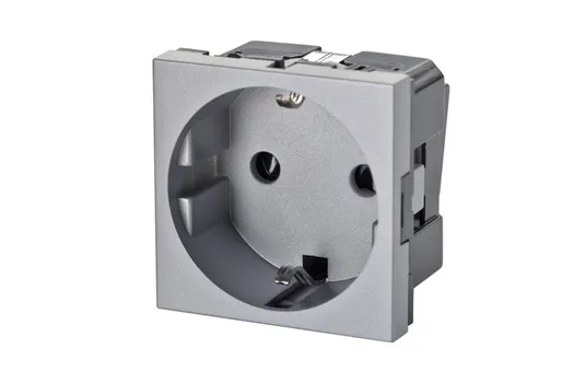 Розетка Eurolan 16V-10-06SL 2P+E немецкий стандарт 45 45 мм, с защитными шторками, серебристый