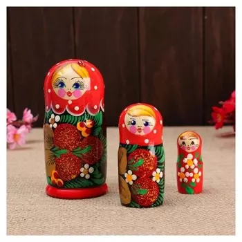 Матрёшка 3-х кукольная "Маша" с божьей коровкой, 11см, ручная роспись.
