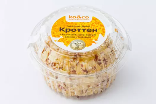 Сыр мягкий из козьего молока свежий (без созревания) Кроттен с кусочками манго лесным орехом (фундук) и ананасом