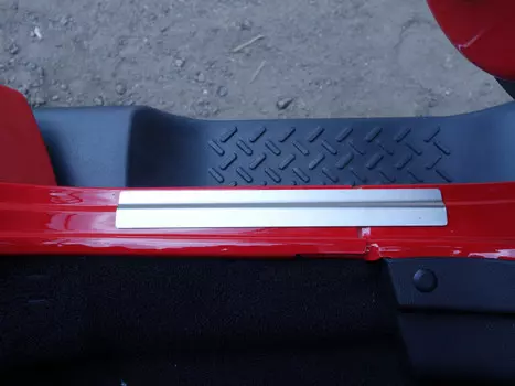 Накладки на дверные пороги (шлифованные), к-т 2 шт. Компания ТСС JEEPWRAN3D(3.6)14-19 Jeep Wrangler 2014 - 2017