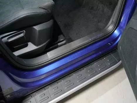 Накладки на пластиковые пороги TCC SKOKAR20-07 Skoda Karoq 2020-