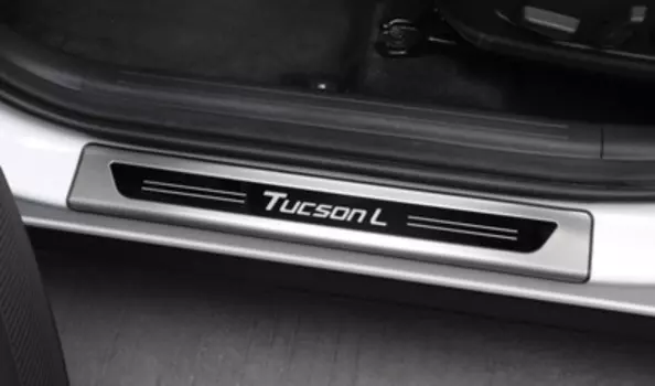 Накладки на порог (внешние, серебристо-черные) Point Bin PNT00353 для Hyundai Tucson (4G) 2021-