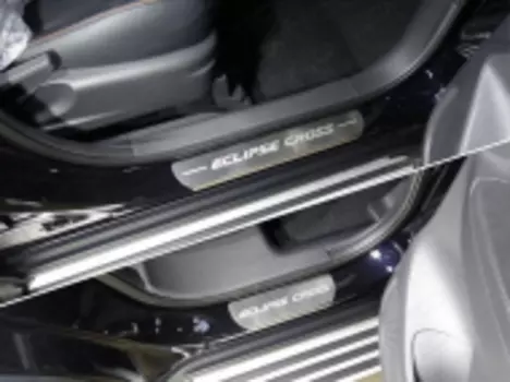 Накладки на пороги (лист шлифованный надпись Eclipse Cross) 4шт код MITECLCR18-04 для Mitsubishi Eclipse Cross 2017 -