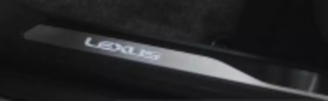 Накладки на пороги с подсветкой LED PT908-50180-20 для Lexus LS 2018 -