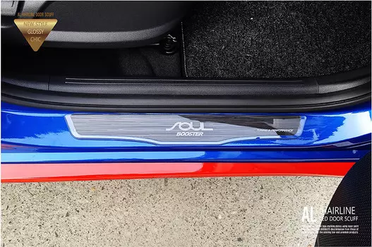 Накладки на дверные пороги (черный, серебро) с LED-подсветкой (тип 2) для Kia Soul (Киа Соул) 2019, 2020