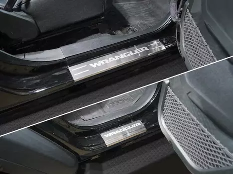 Накладки на дверные пороги (лист шлифованный надпись Wrangler) 4шт Компания ТСС JEEPWRAN5D(2.0Т)18-04 Jeep Wrangler (JL) 2018-