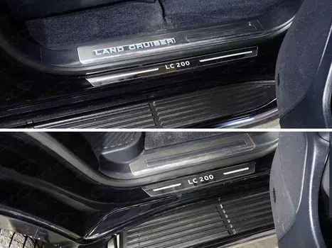 Накладки на дверные пороги (лист зеркальный с надписью) 4 шт (LC200 Executive) Компания ТСС TOYLC200EX16-30 Toyota Land Cruiser J200 2015-