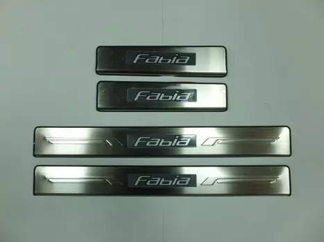 Накладки на дверные пороги с логотипом и LED подсветкой (нержавеющая сталь) JMT 24390 Skoda Fabia 2007 - 2014