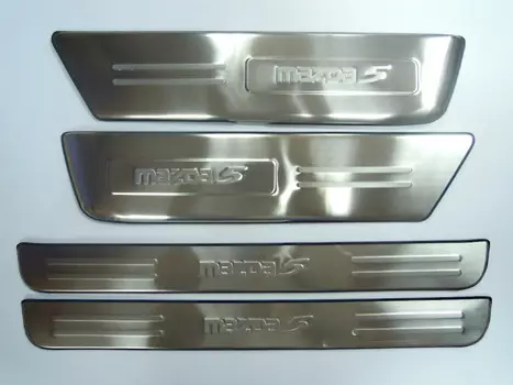 Накладки на дверные пороги с логотипом (нержавеющая сталь) JMT 24503 Mazda 5 2010 - 2015