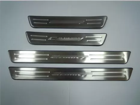 Накладки на дверные пороги с надписью (нержавеющая сталь) JMT 24483 Toyota Camry 2012 - 2017