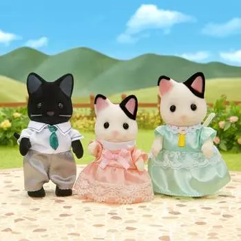 Набор Sylvanian Families Черно-белых котов, 3 фигурки