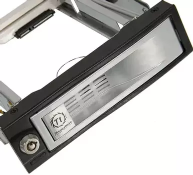 Салазки Thermaltake Max4 N0023SN для 3.5” SATA HDD пластик/сталь серебристый