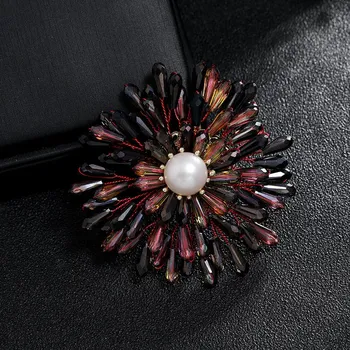 Premium Handmade Crystal Snowflake Brooch Natural Freshwater Pearl High-end Femininity Elegant Brooch Luxury Pin