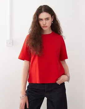 Футболка свободного кроя Weekday Perfect красного цвета