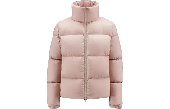 Пуховик женский светло-розовый Moncler, светло-розовый