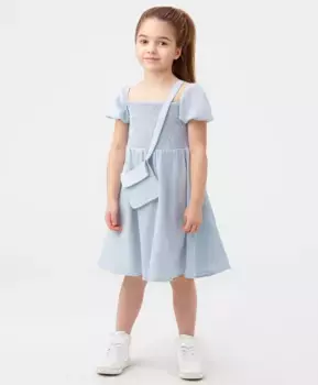 Платье с сумочкой через плечо голубое для девочки Button Blue (116)