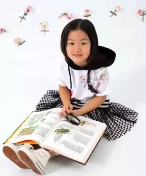 Платье из футера с капюшоном белое Gulliver (104)