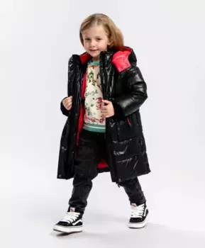 Пальто зимнее с капюшоном черное Button Blue (110)