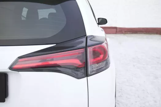 Накладки на задние фонари (реснички) Русская Артель Toyota Rav4 2015-
