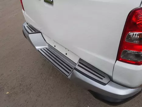Накладки на задний бампер (лист шлифованный) 3шт Компания ТСС MITL20015-42 Mitsubishi L200 2015 - 2018