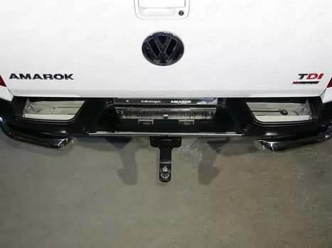Накладки на задний бампер (лист зеркальный) Компания ТСС VWAMAR17-47 Volkswagen Amarok 2016-