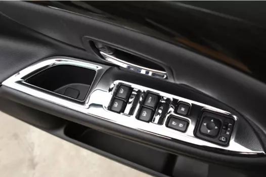 Накладки на стеклоподъемники для Mitsubishi Outlander 3 (2011 - 2014)