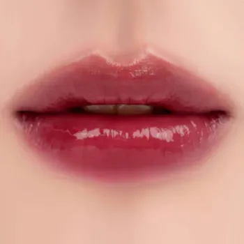 Стойкий блеск для губ в холодных оттенках nuse Care Liptual Coolower Collection C02 Lilies Cherry